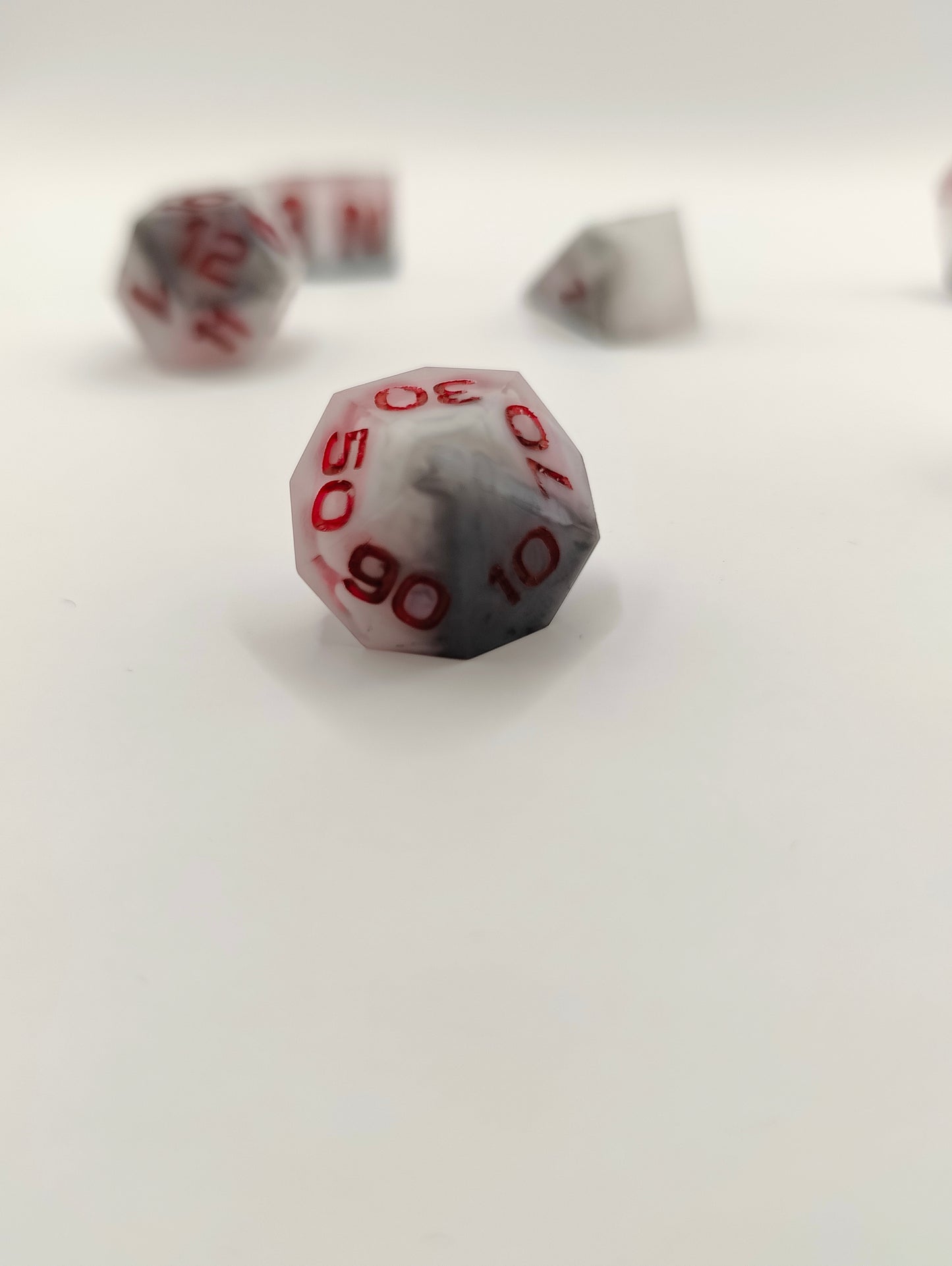 Mini dice set: A darker shade of magic