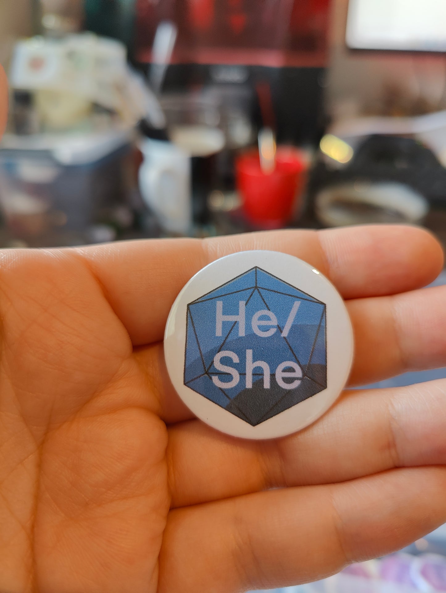 Button: He/She pronoun
