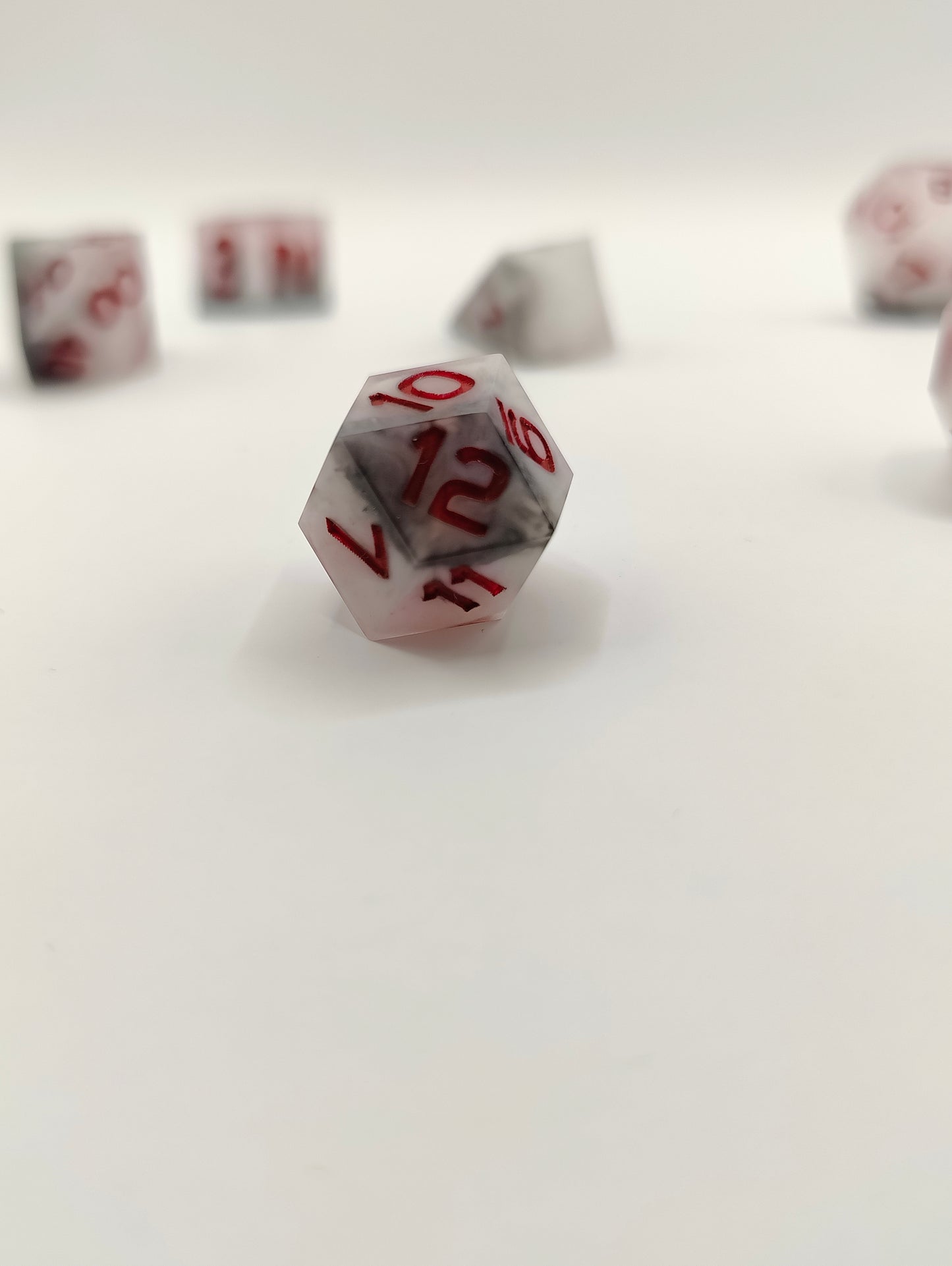 Mini dice set: A darker shade of magic