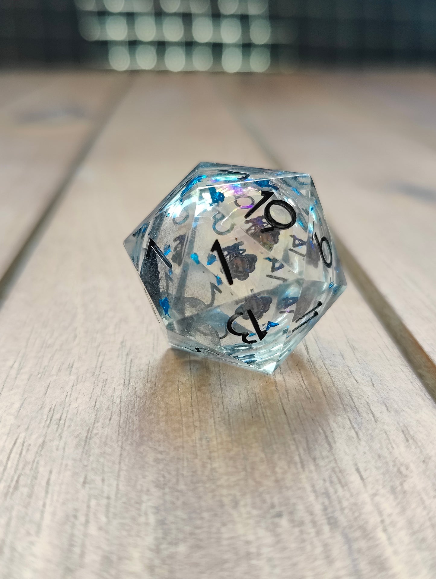 Handmade liquid core 30 mm D20: Oil spill