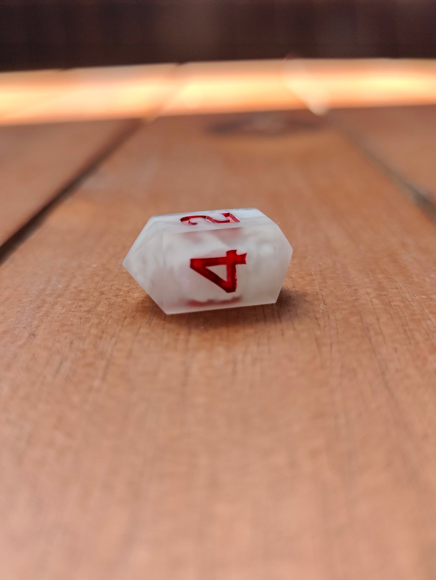 Handmade mini Single Crystal D4: A darker shade of magic