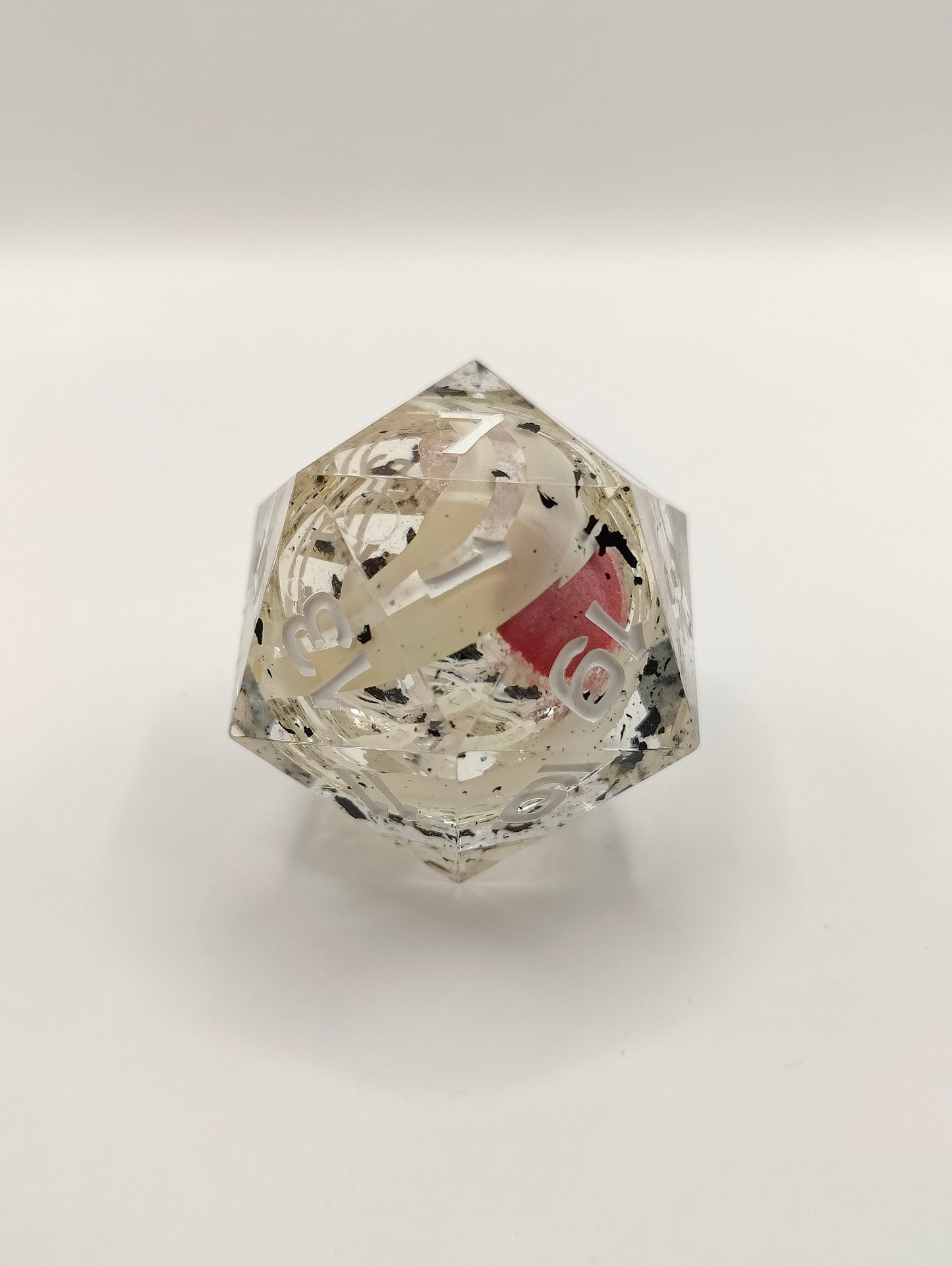 Handmade 40mm liquid core D20: Strawberry milkshake