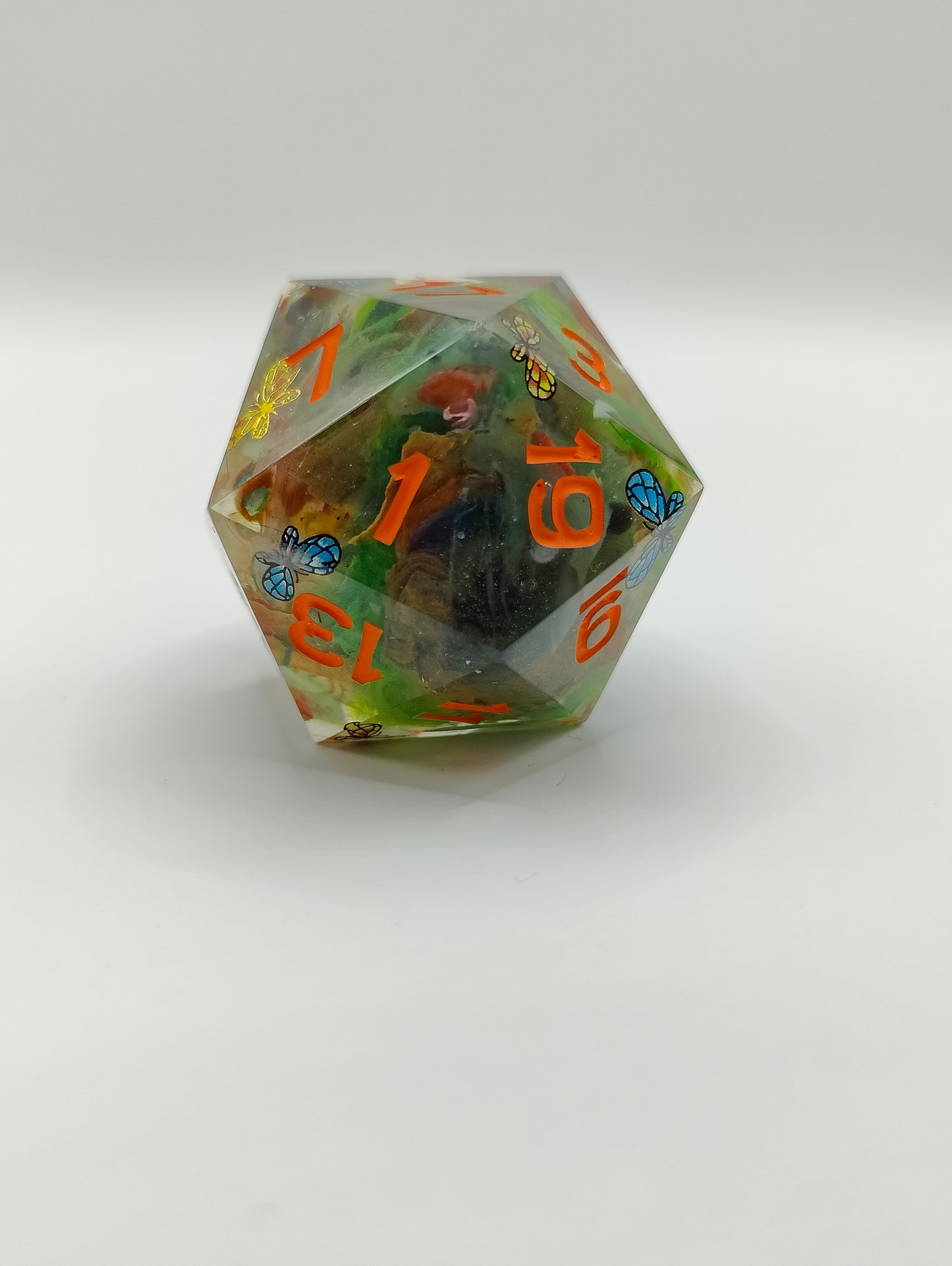 Handmade 40mm D20: Butterfly garden