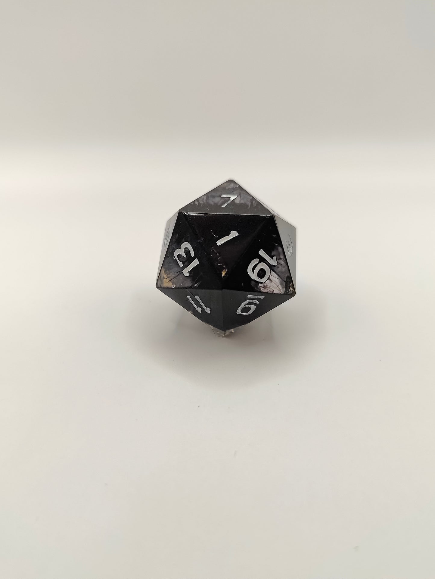 Handmade single D20: The royal crypt