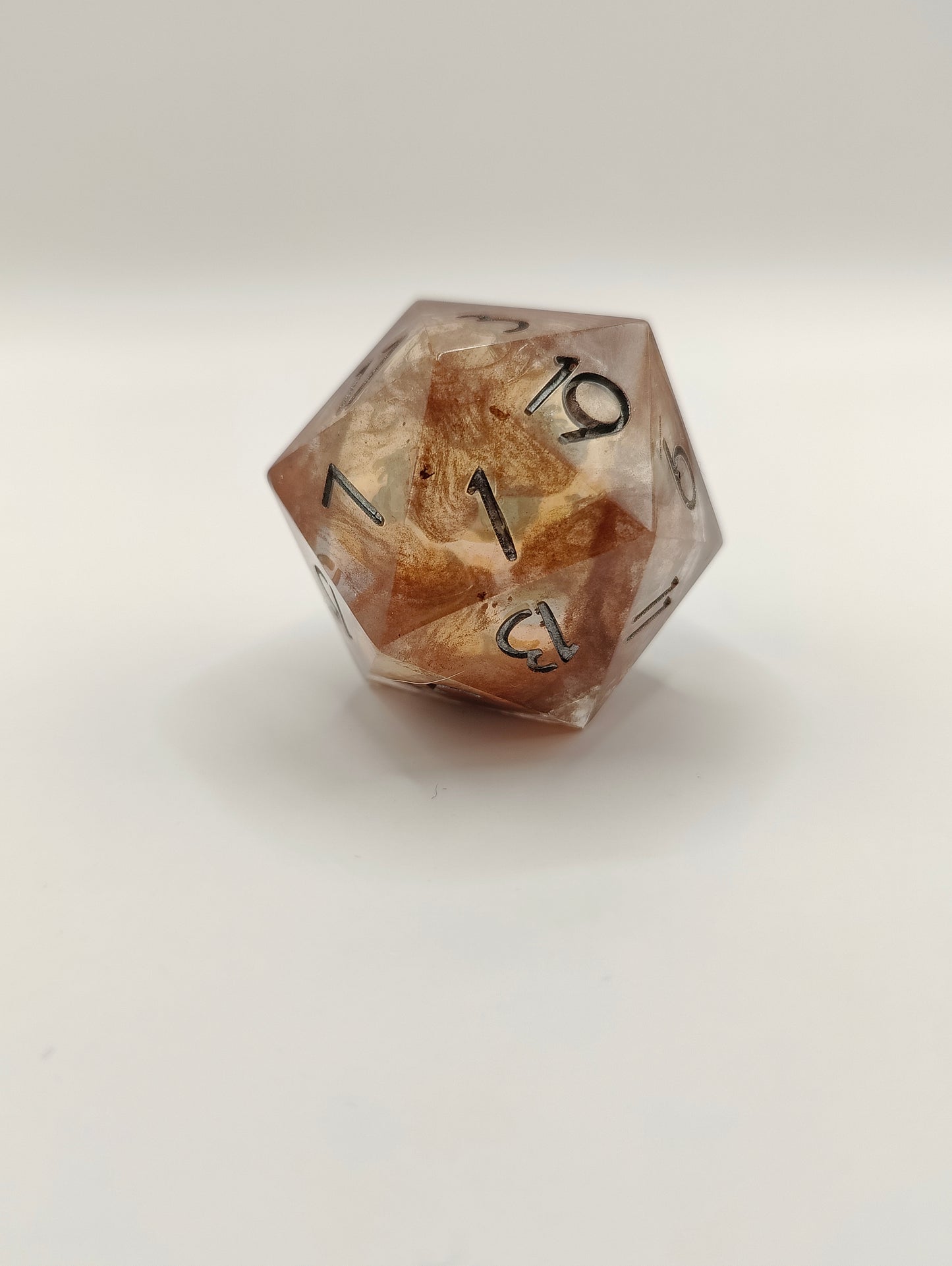 Handmade liquid core 30 mm D20: Sandstorm
