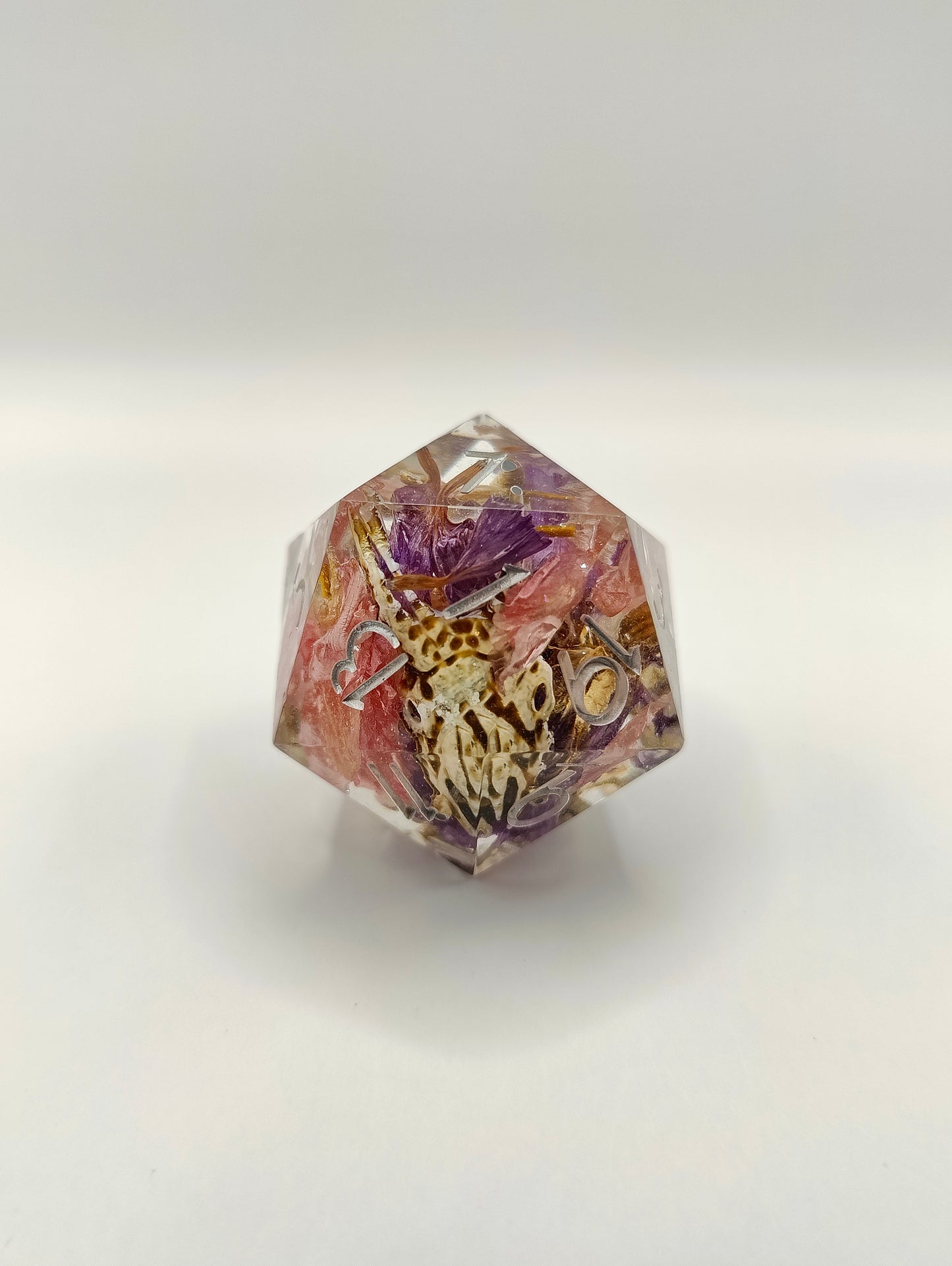 Handmade 30 mm D20: Corpse flowers