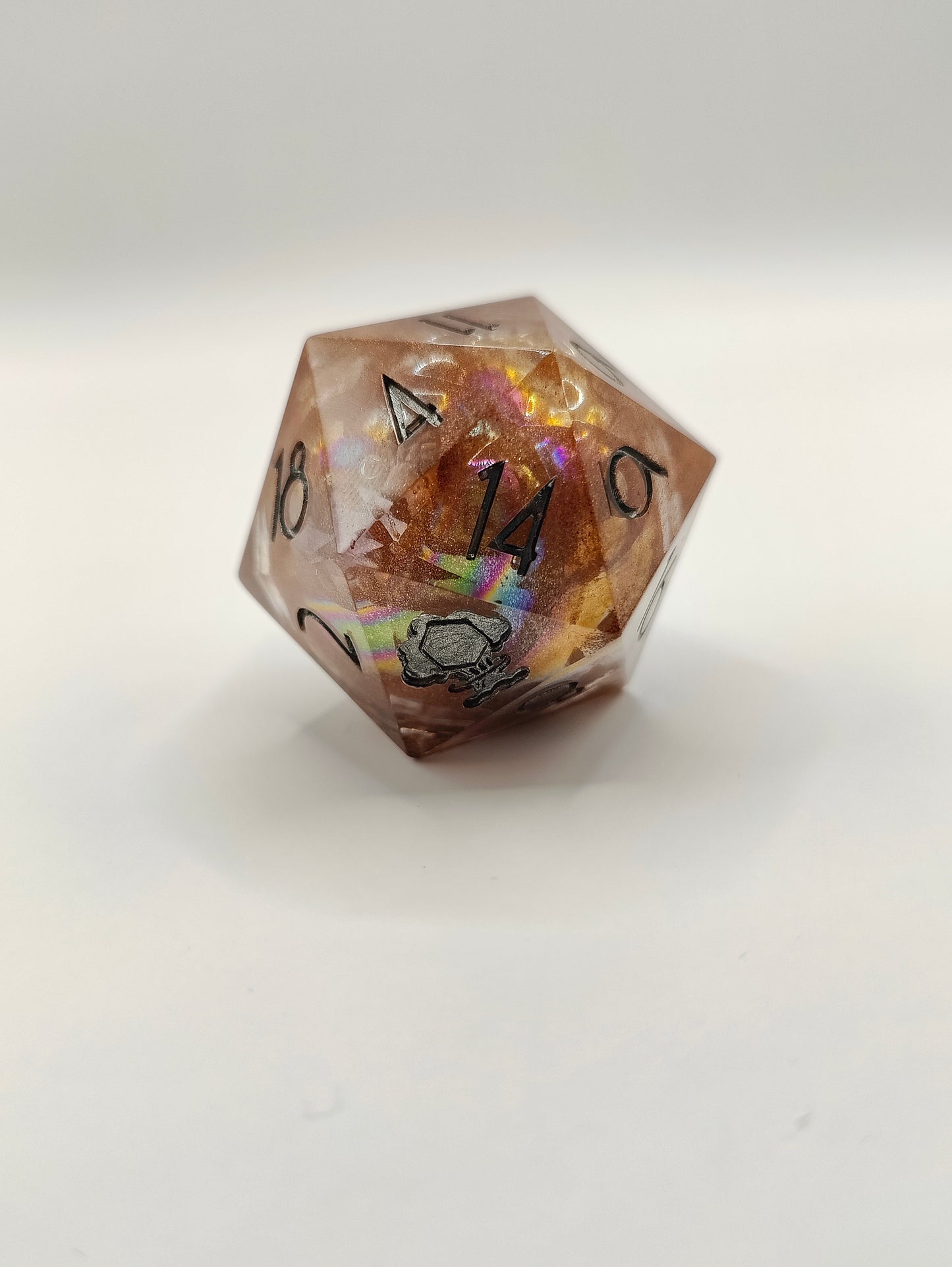 Handmade liquid core 30 mm D20: Sandstorm