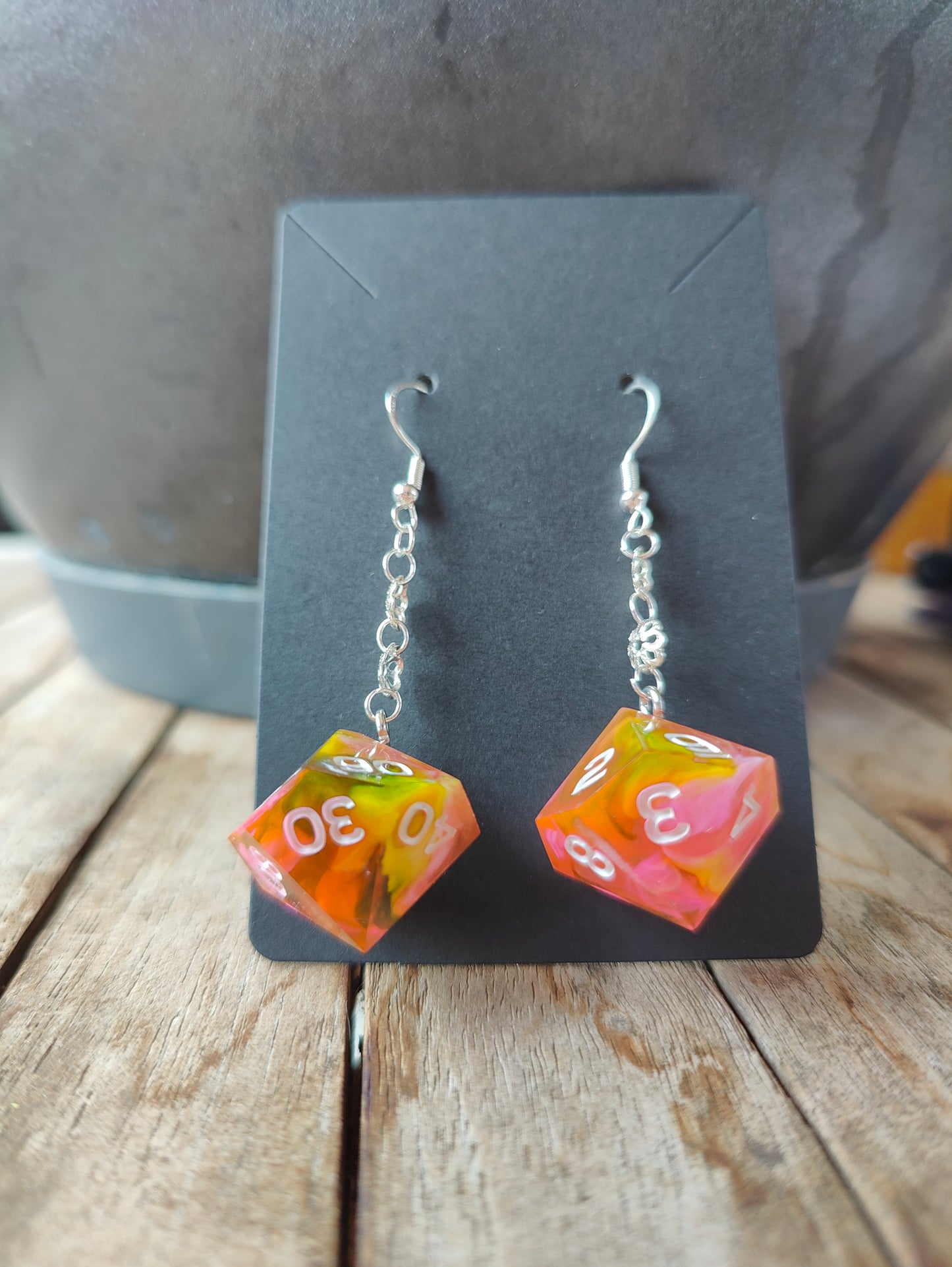 Handmade dangly D10/D% earrings: Dragon fruit