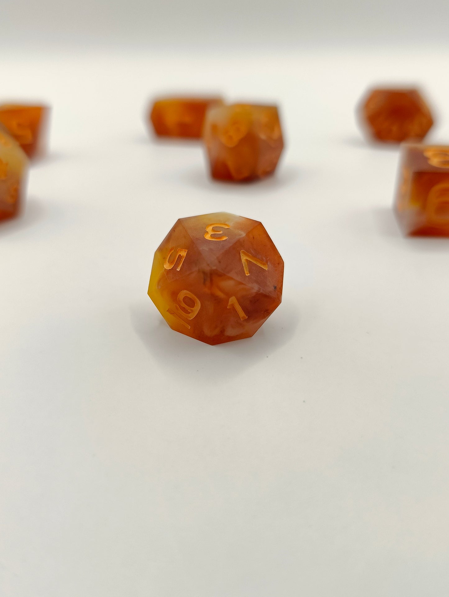 Mini dice set: Thai iced tea, matte finish