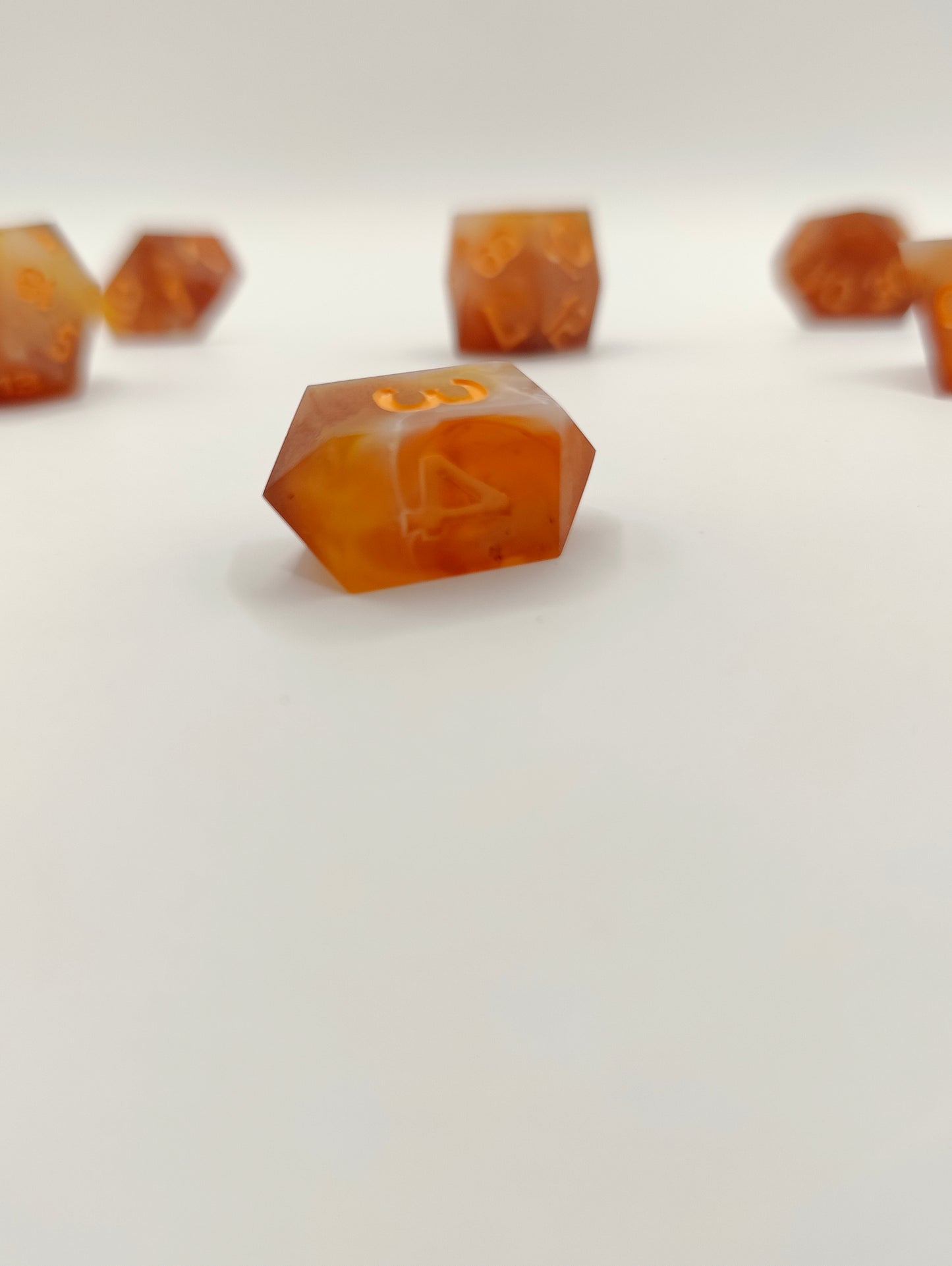 Mini dice set: Thai iced tea, matte finish