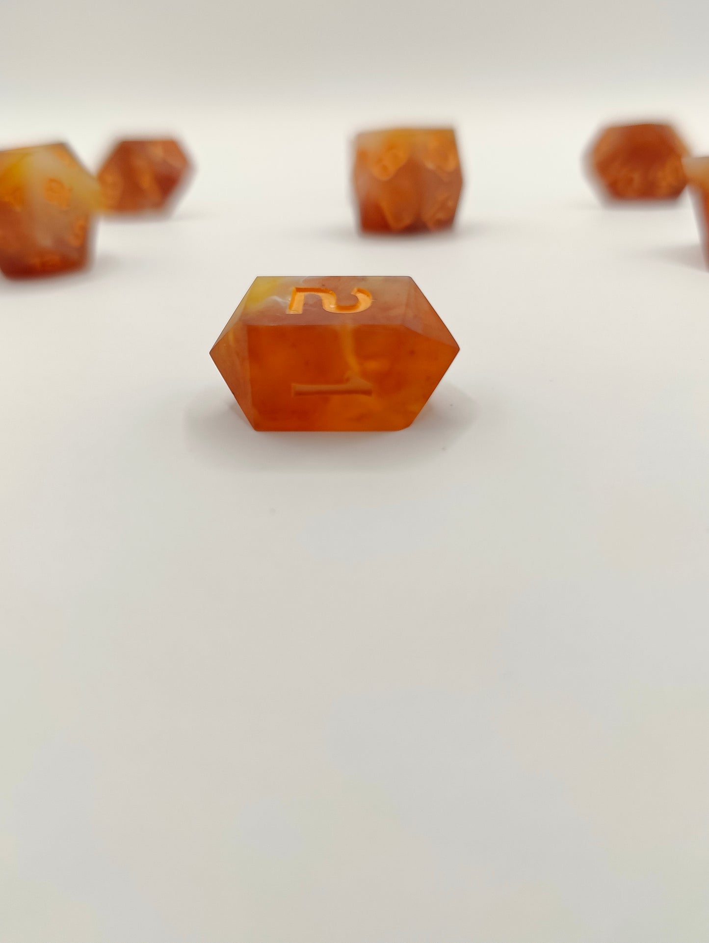 Mini dice set: Thai iced tea, matte finish