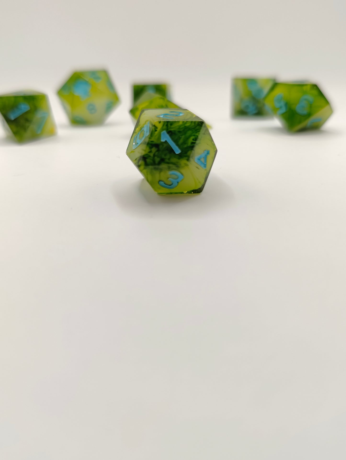 Mini dice set: Sprig of Spring