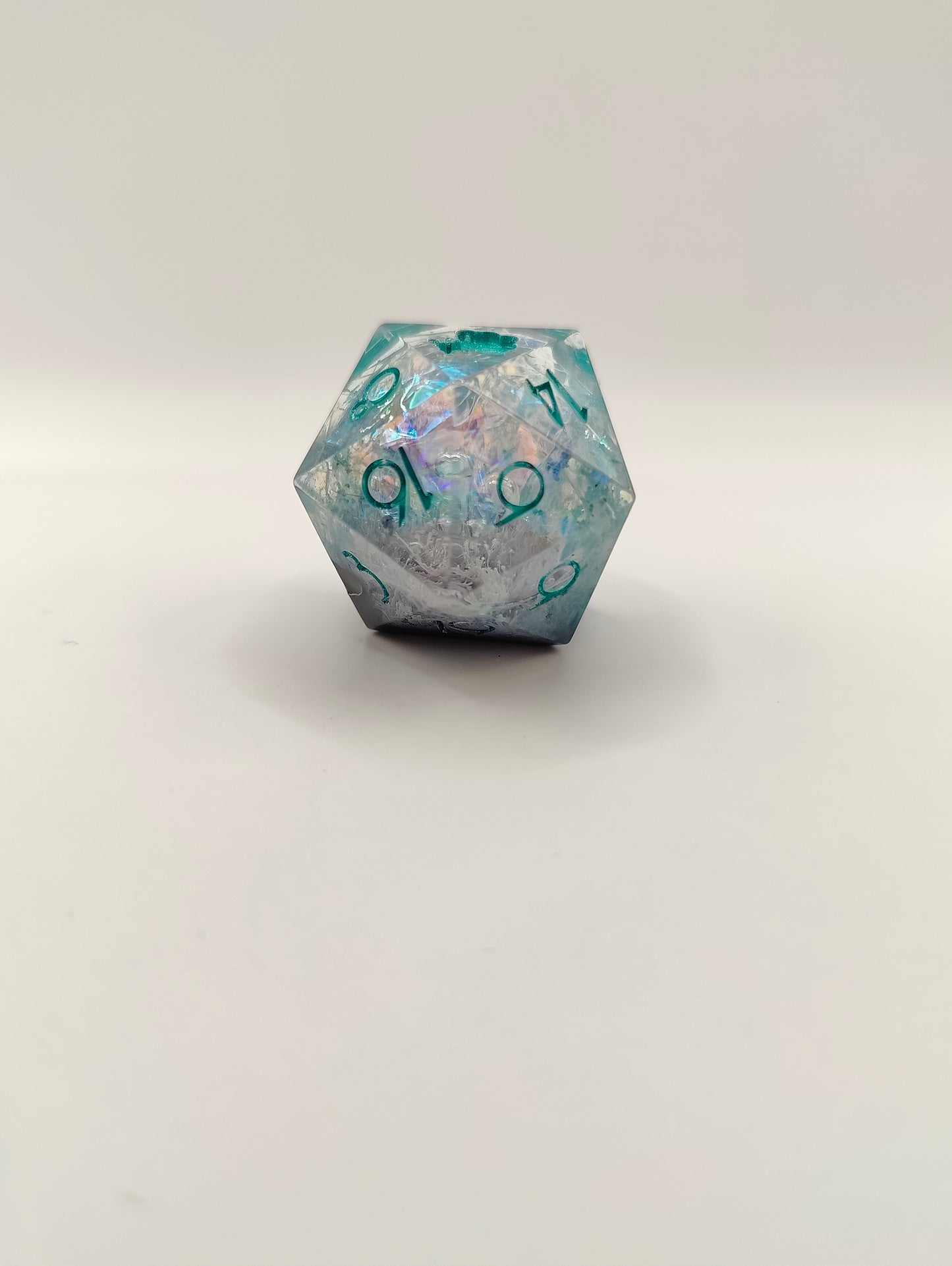 Handmade single D20: Mistborn thin font