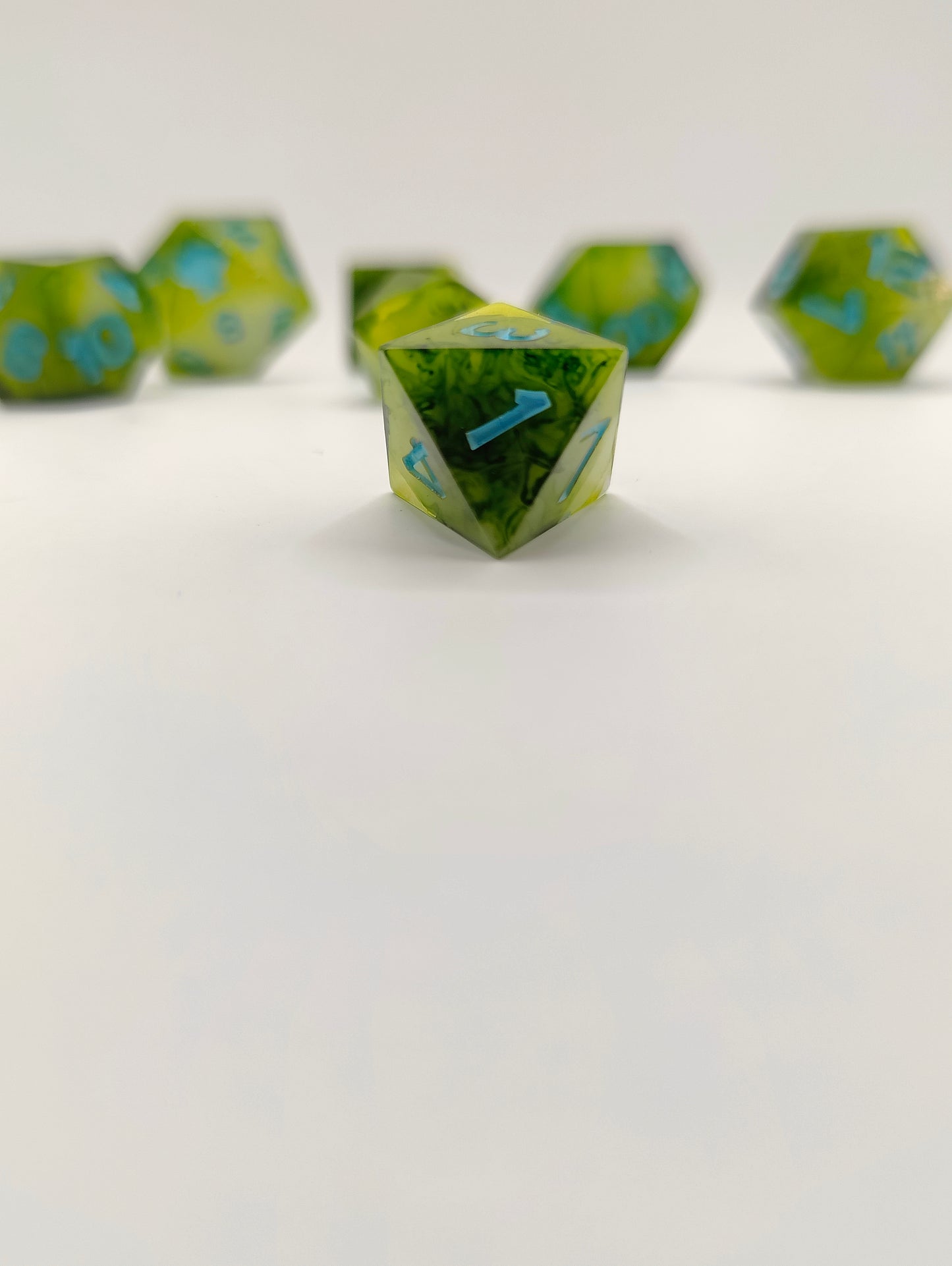 Mini dice set: Sprig of Spring