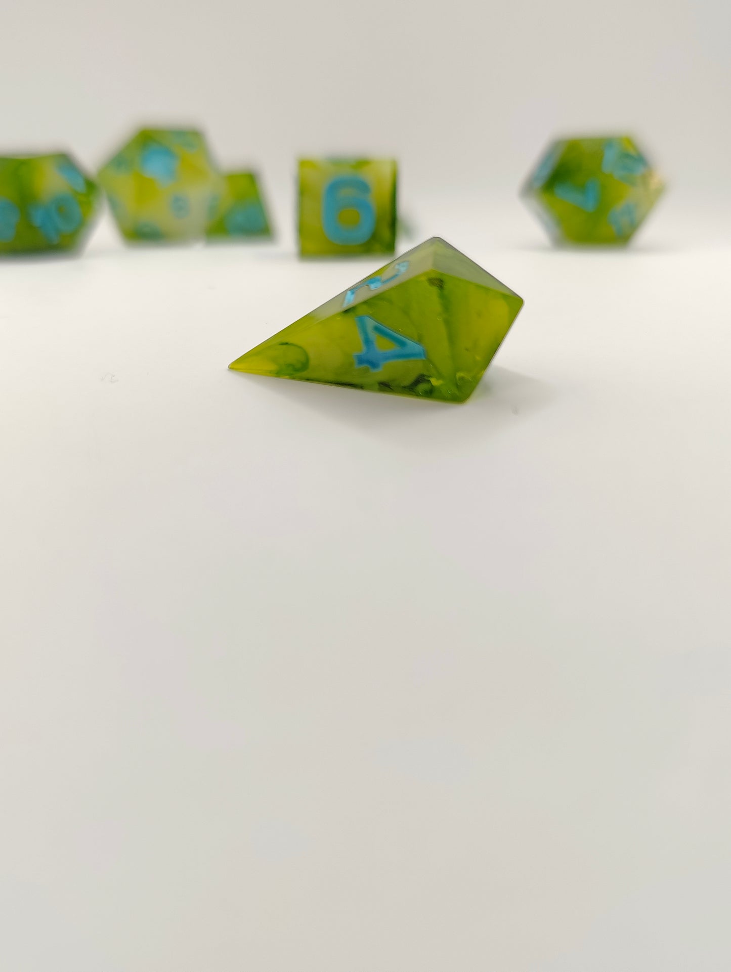 Mini dice set: Sprig of Spring