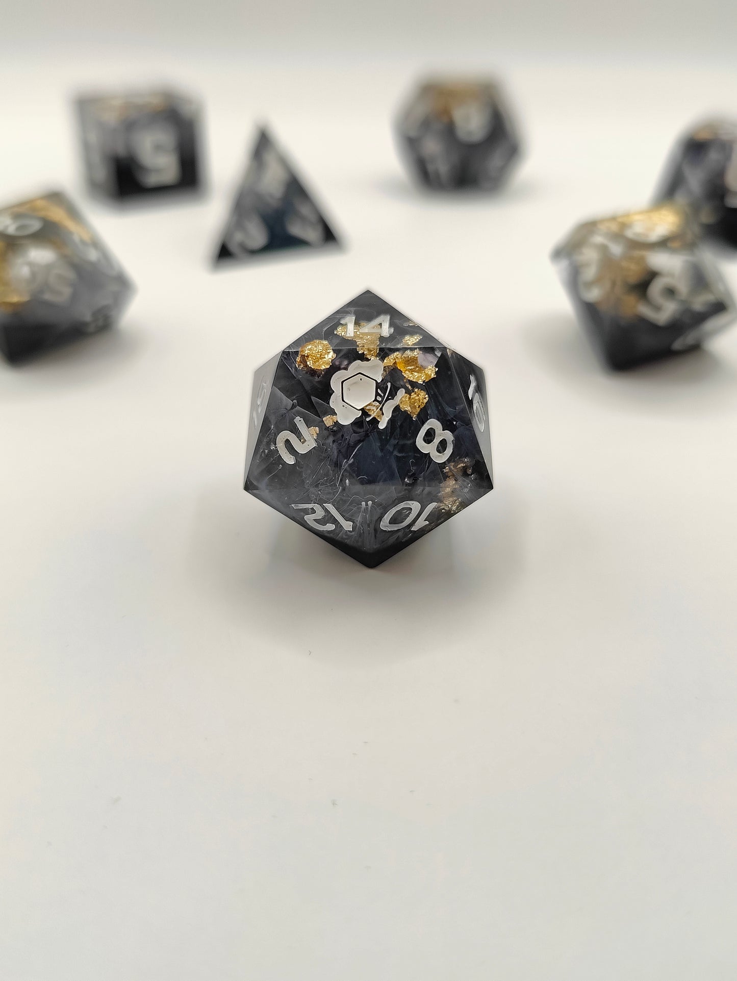 Handmade dice set: The royal Crypt