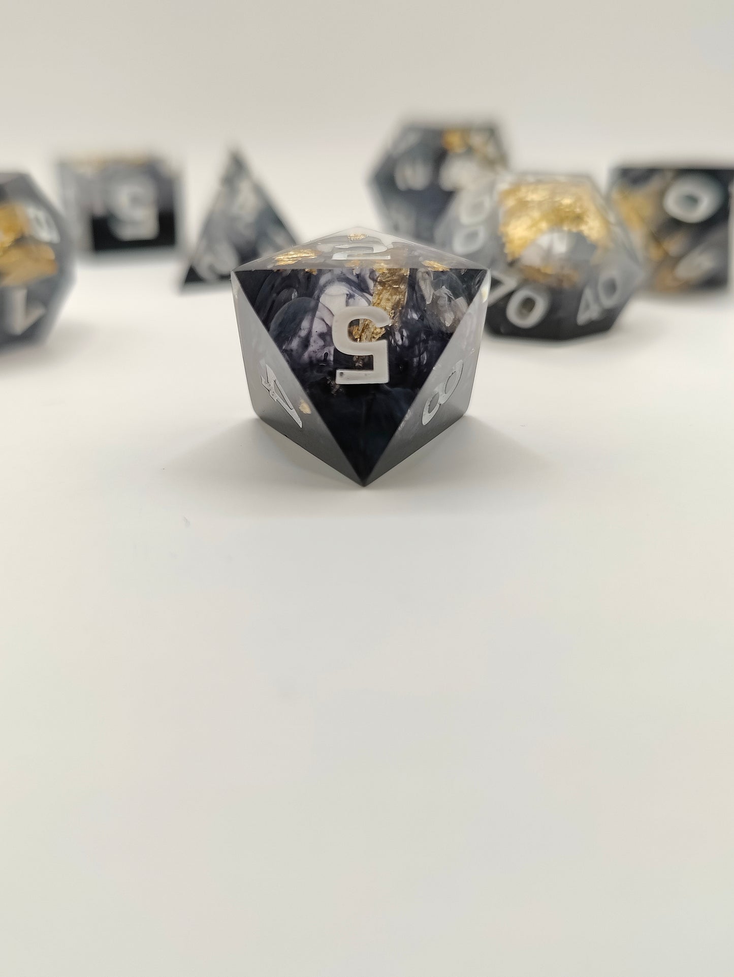 Handmade dice set: The royal Crypt