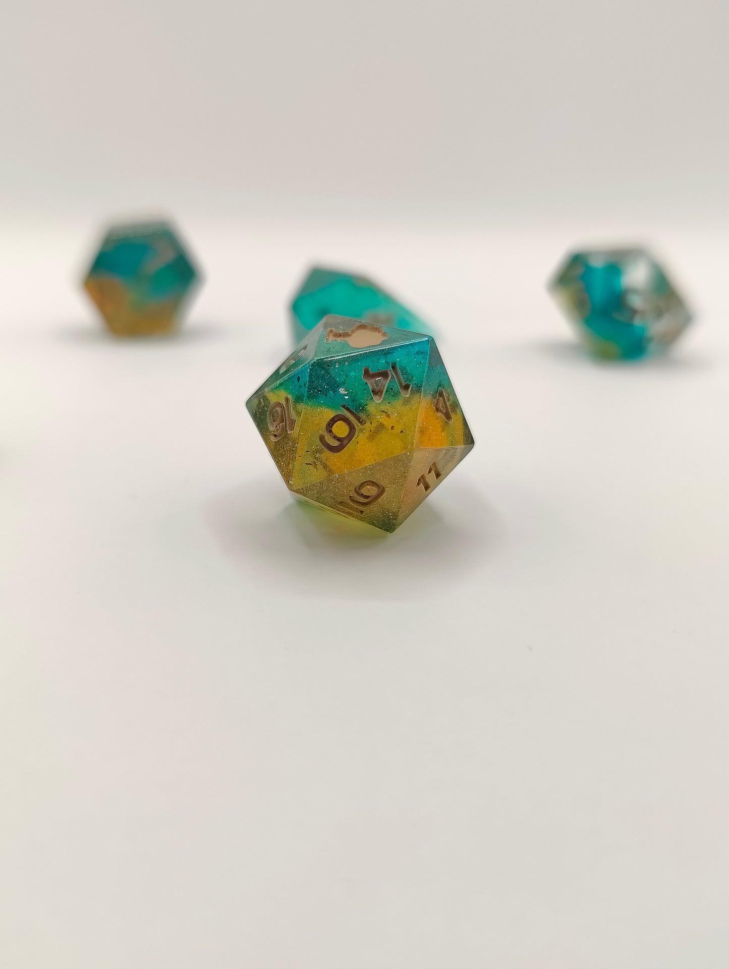 Mini dice set: Hidden oasis