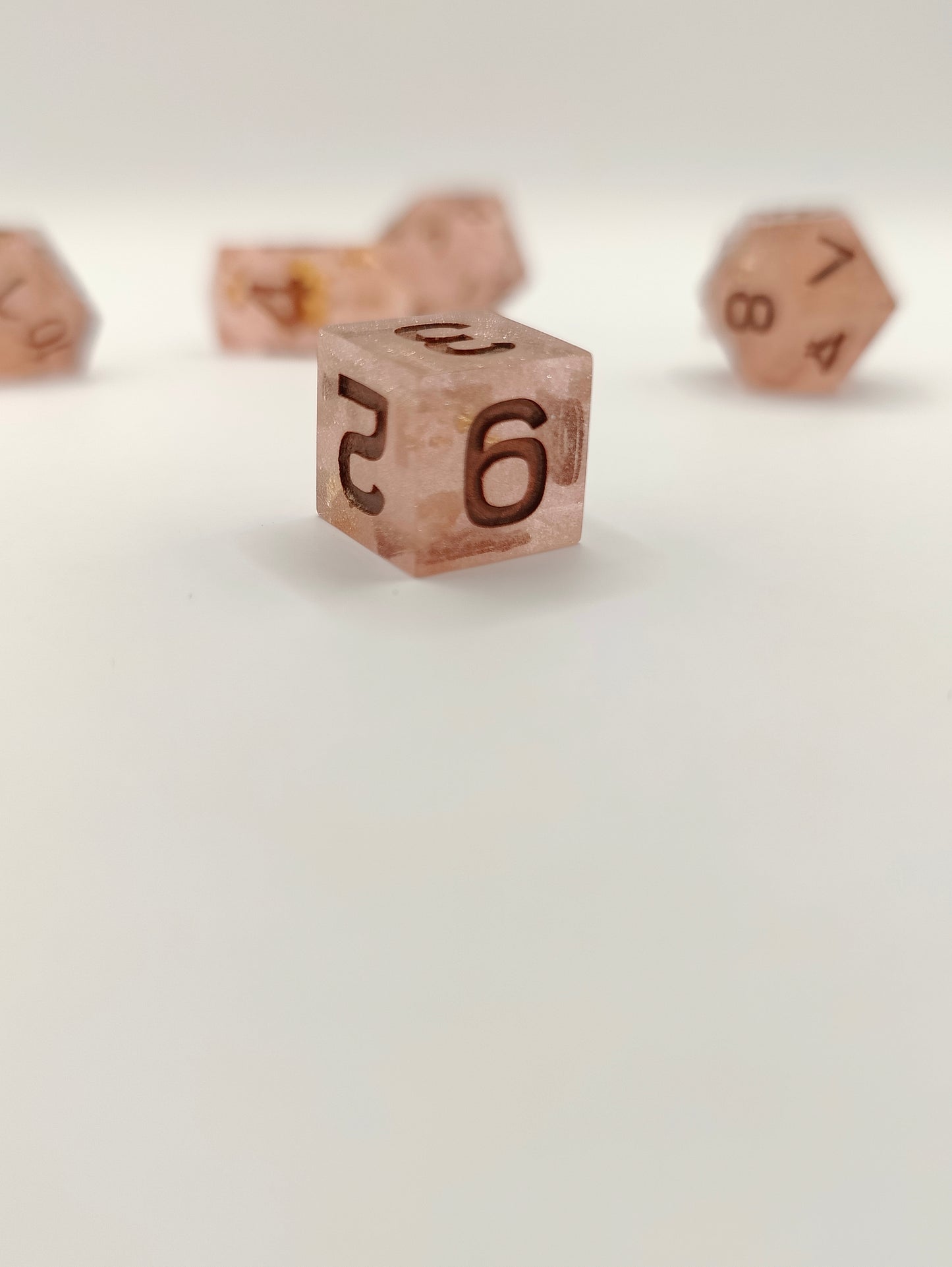 Mini dice set: Pretty in pink