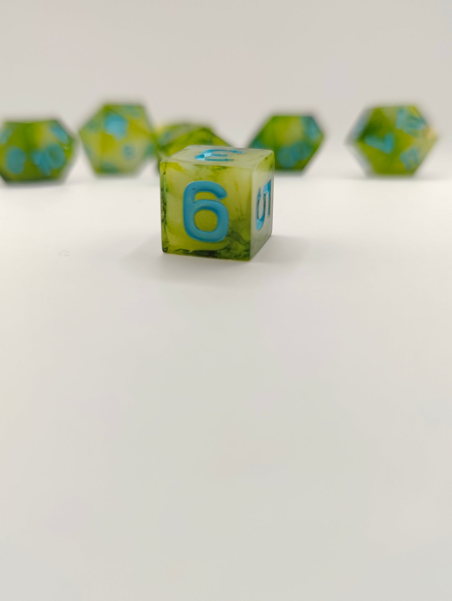 Mini dice set: Sprig of Spring