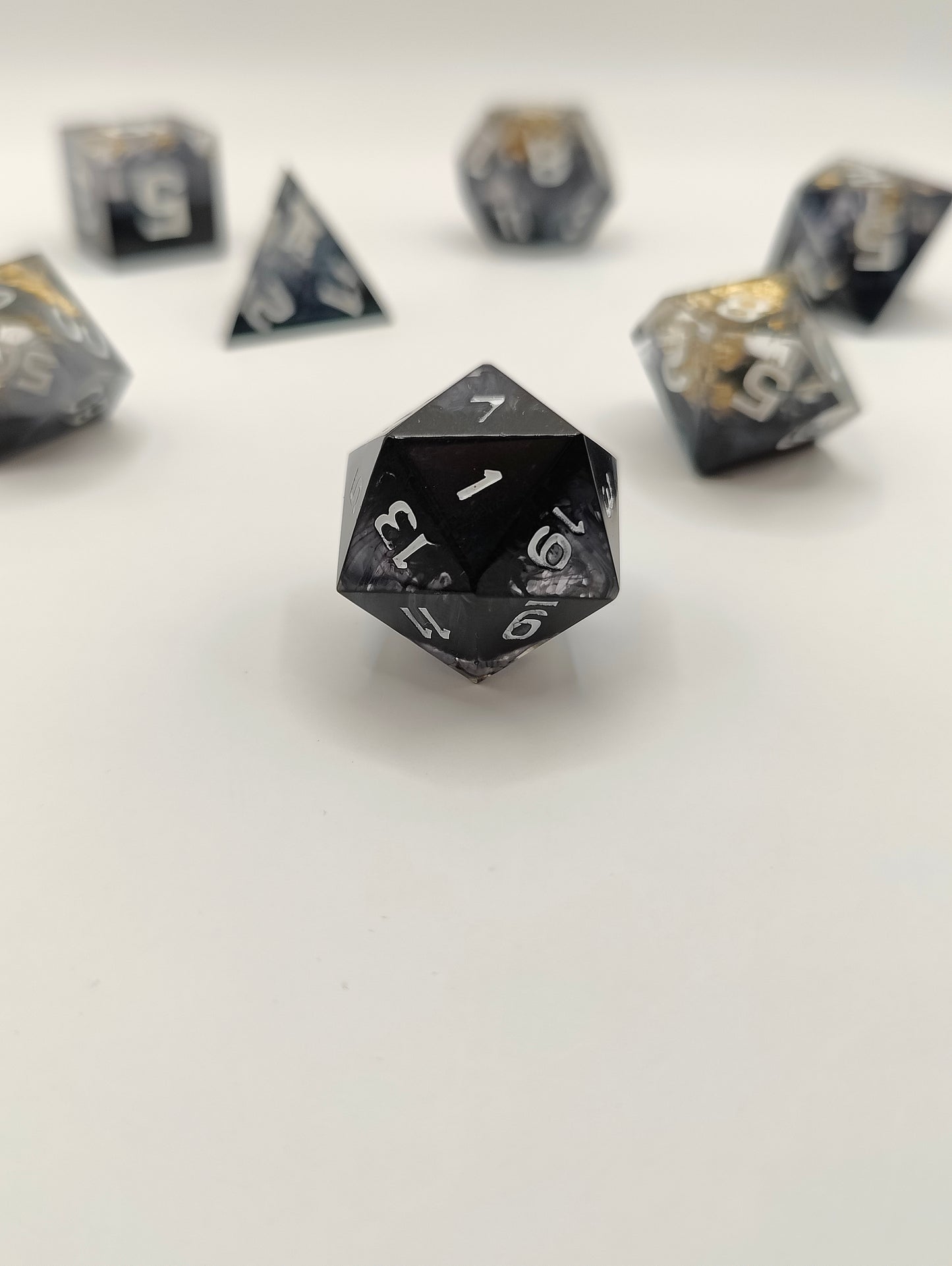 Handmade dice set: The royal Crypt