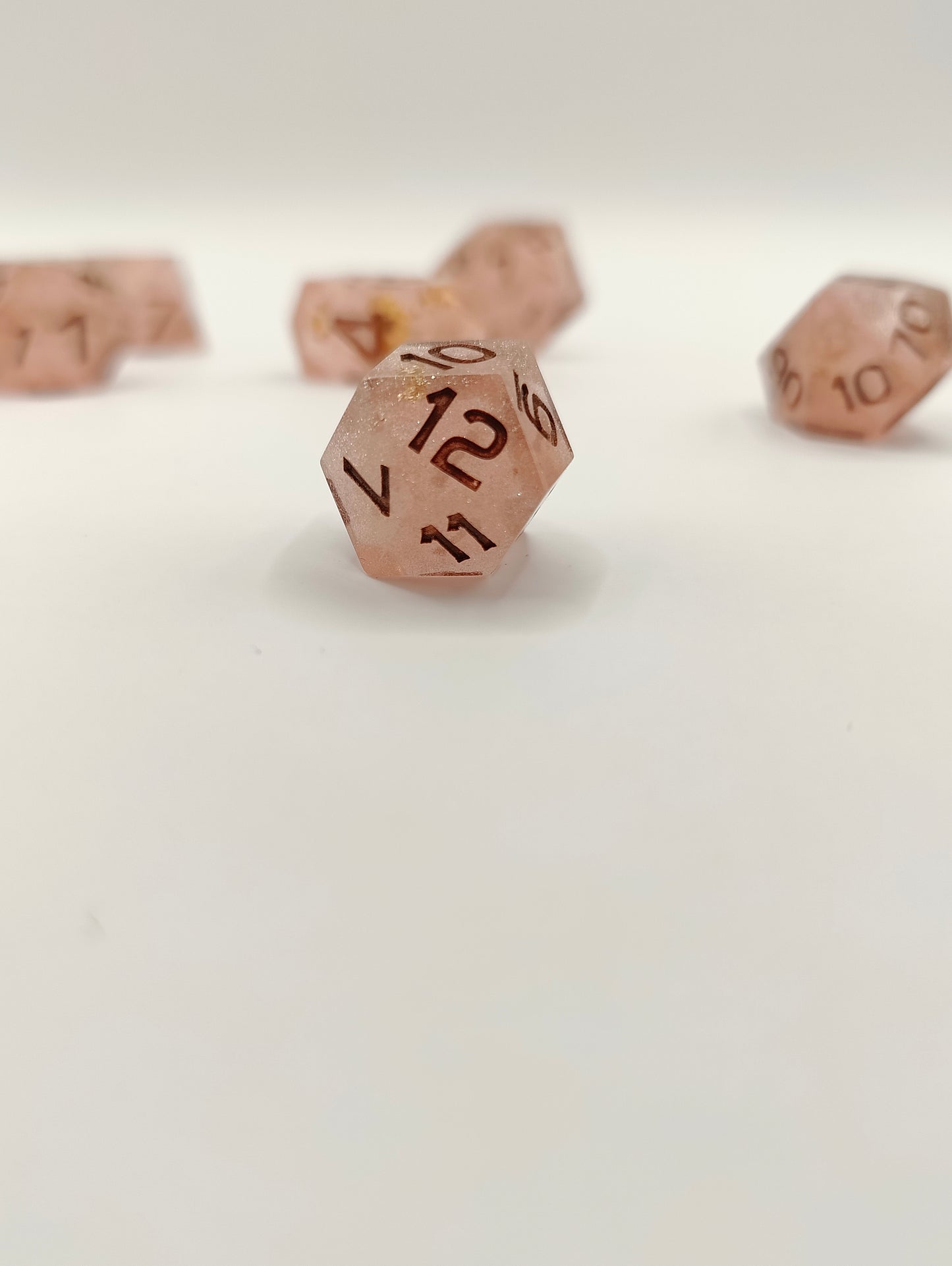 Mini dice set: Pretty in pink