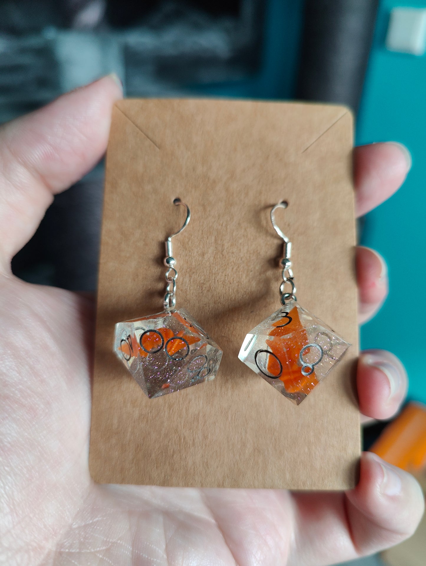 Handmade D10/D% earrings: Bat glitter