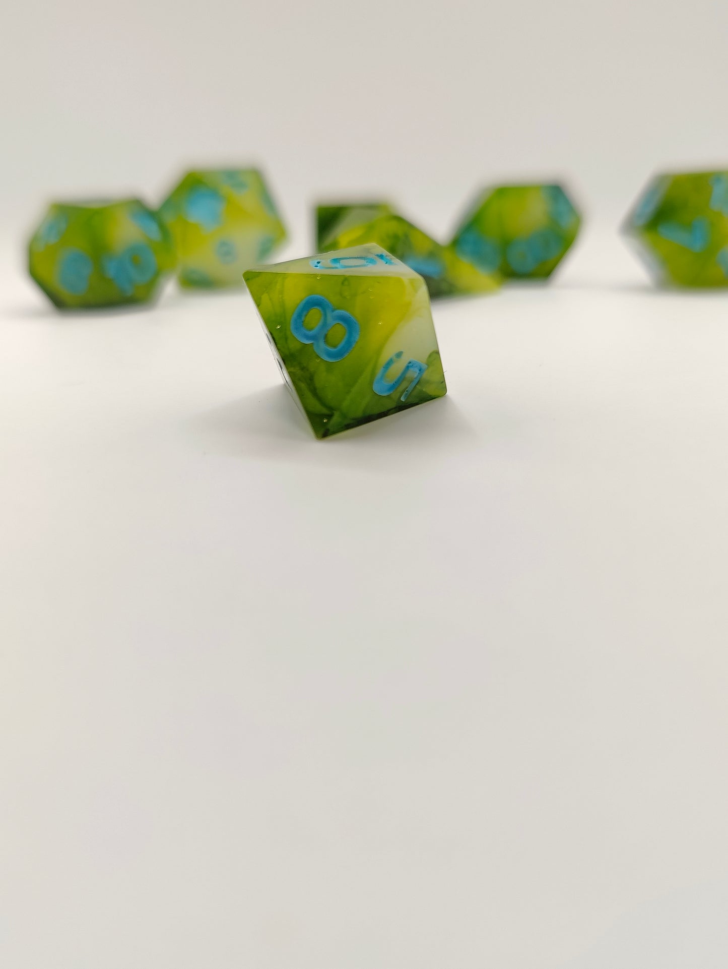 Mini dice set: Sprig of Spring