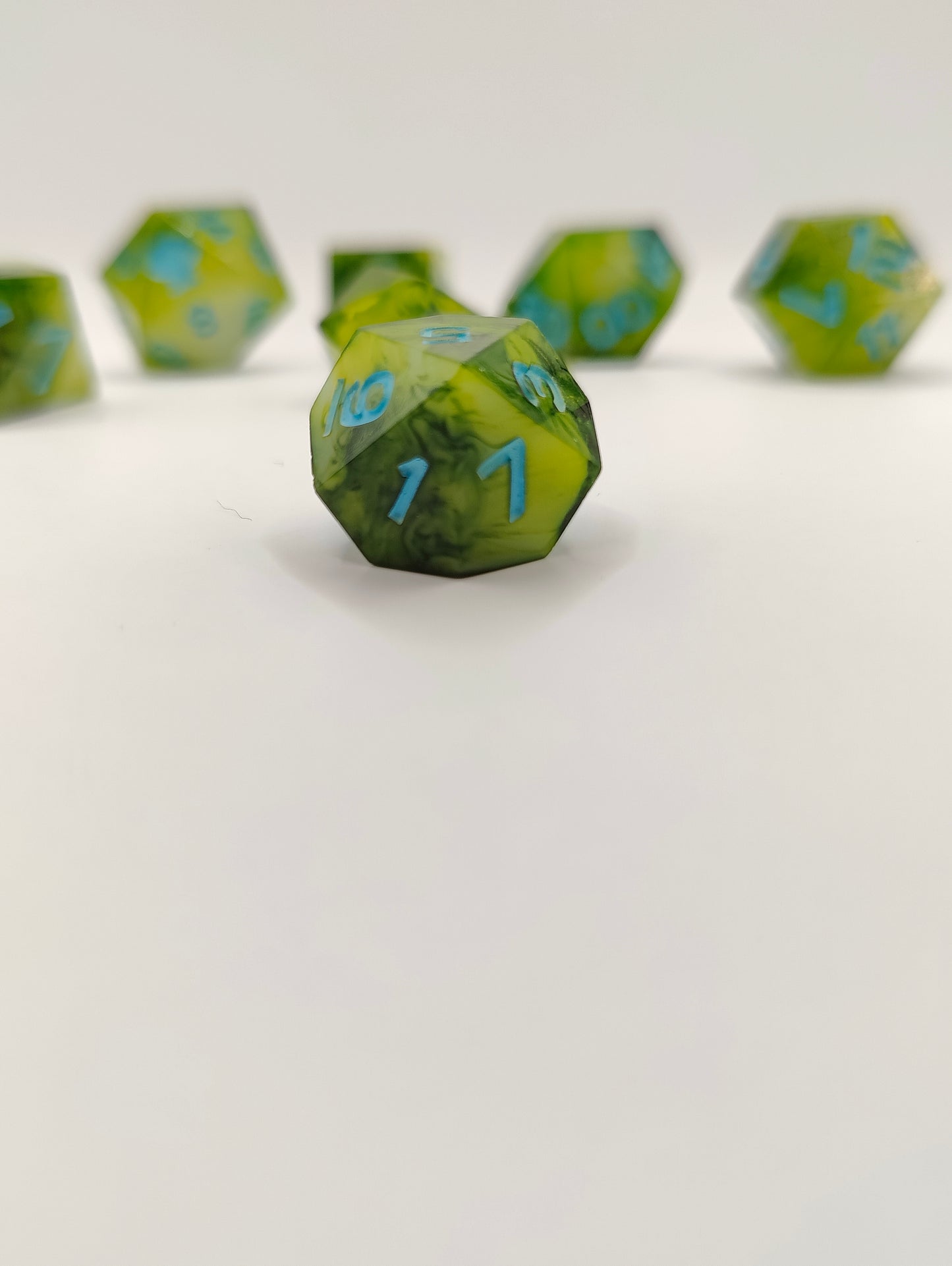 Mini dice set: Sprig of Spring