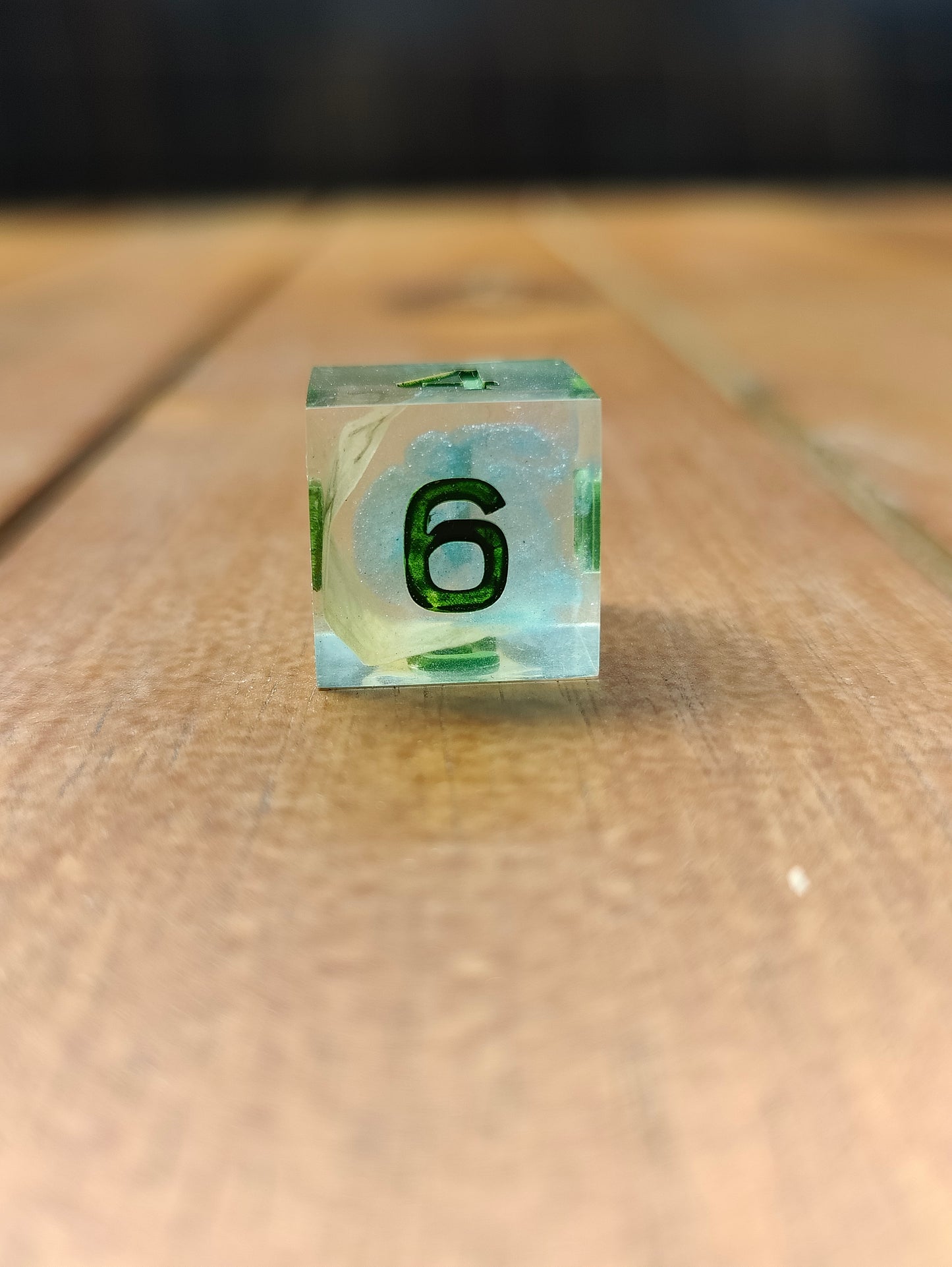 Handmade single D6: Fading knowledge