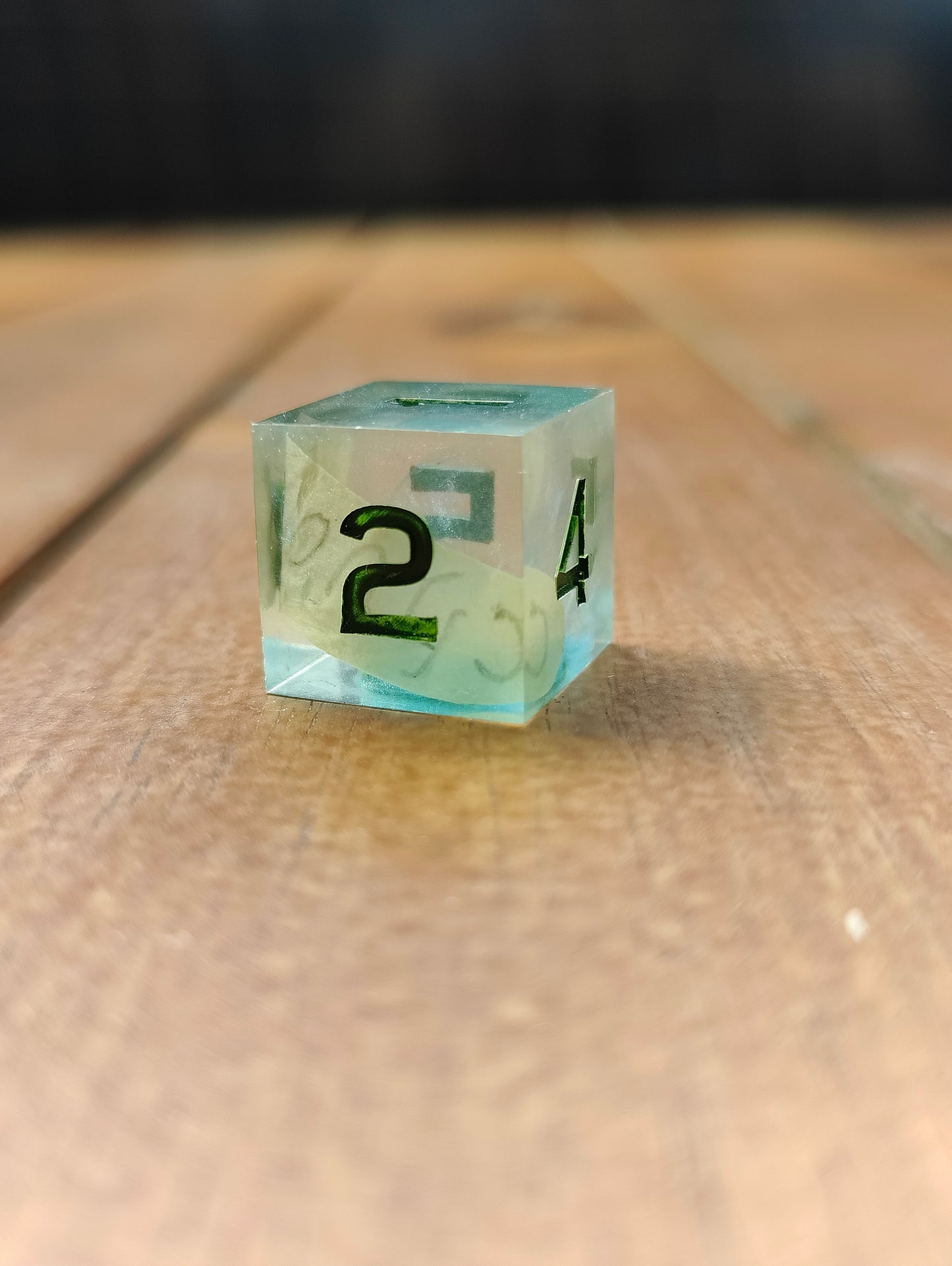 Handmade single D6: Fading knowledge