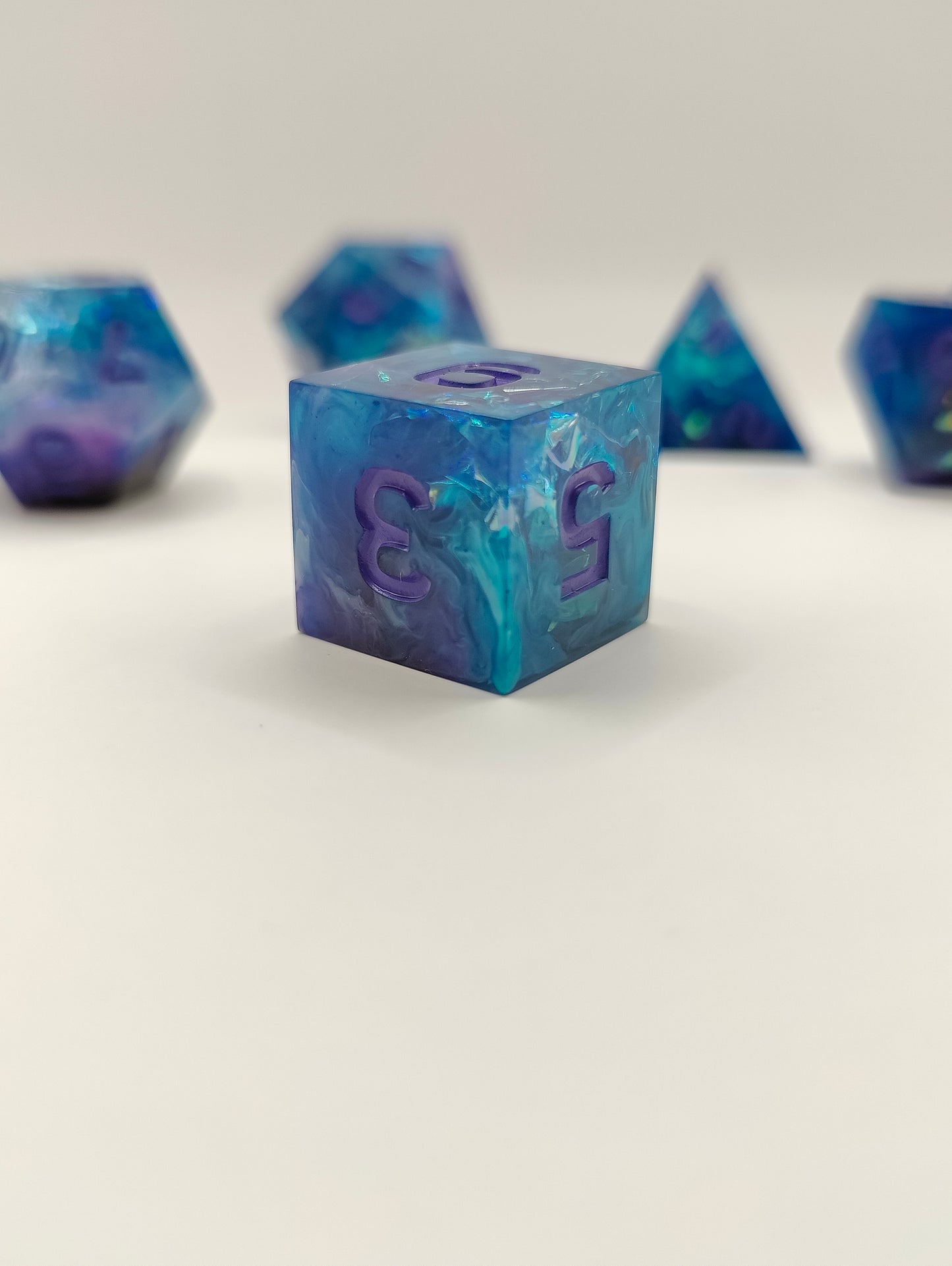 Handmade dice set: Nari