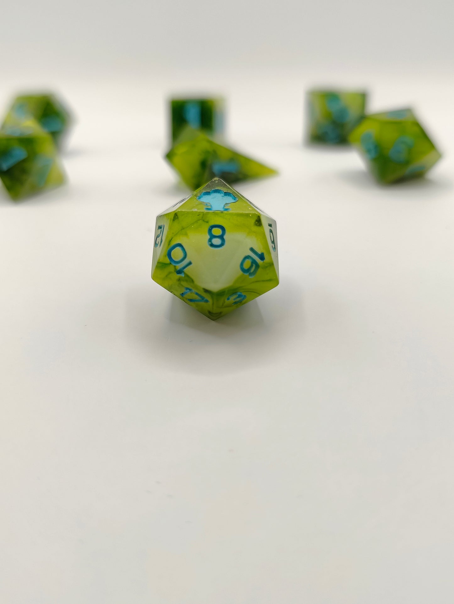Mini dice set: Sprig of Spring