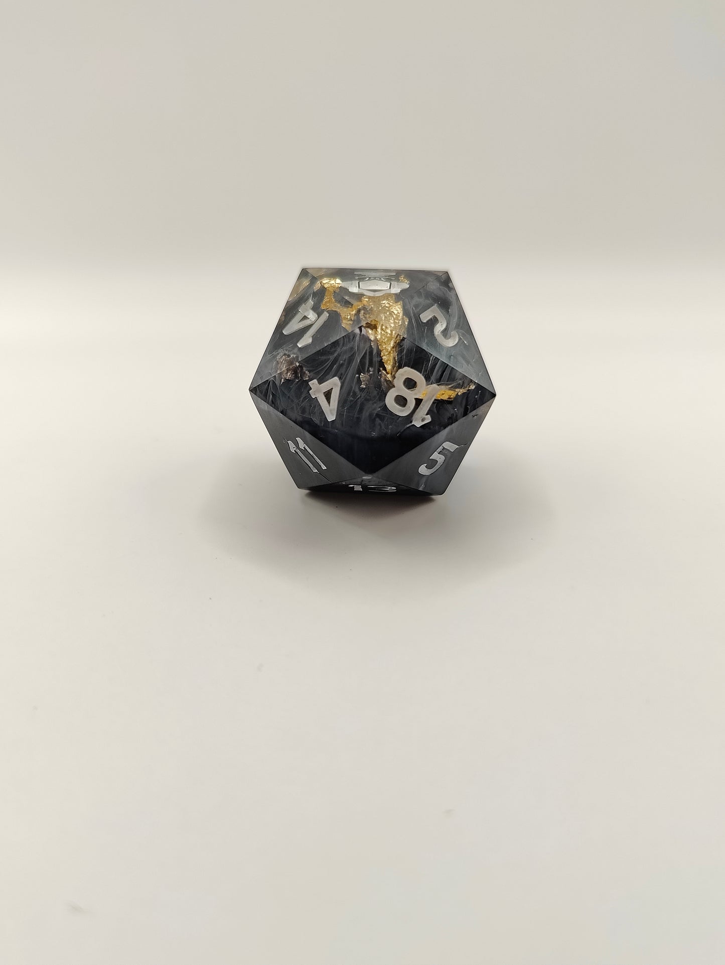 Handmade single D20: The royal crypt