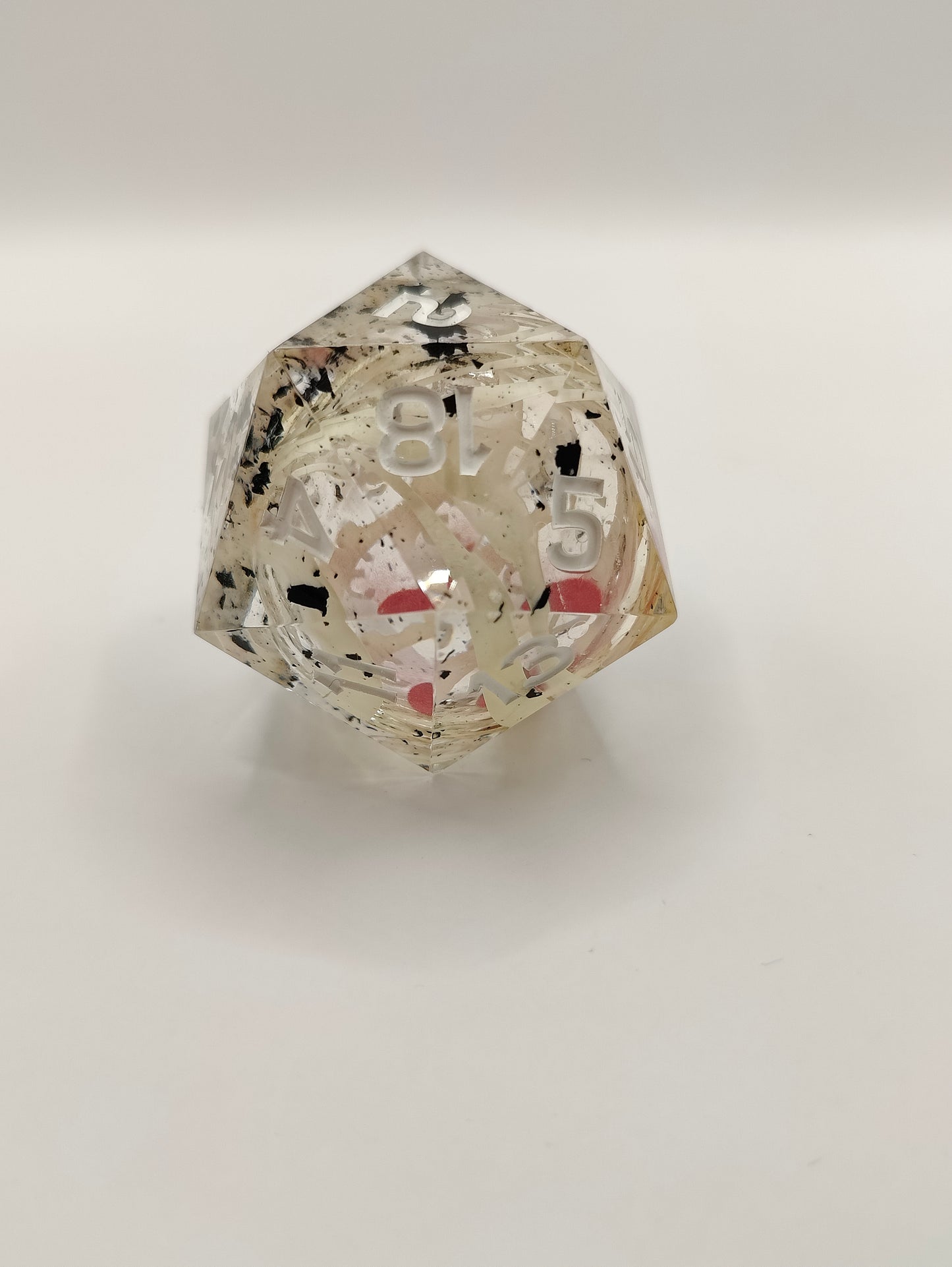 Handmade 40mm liquid core D20: Strawberry milkshake