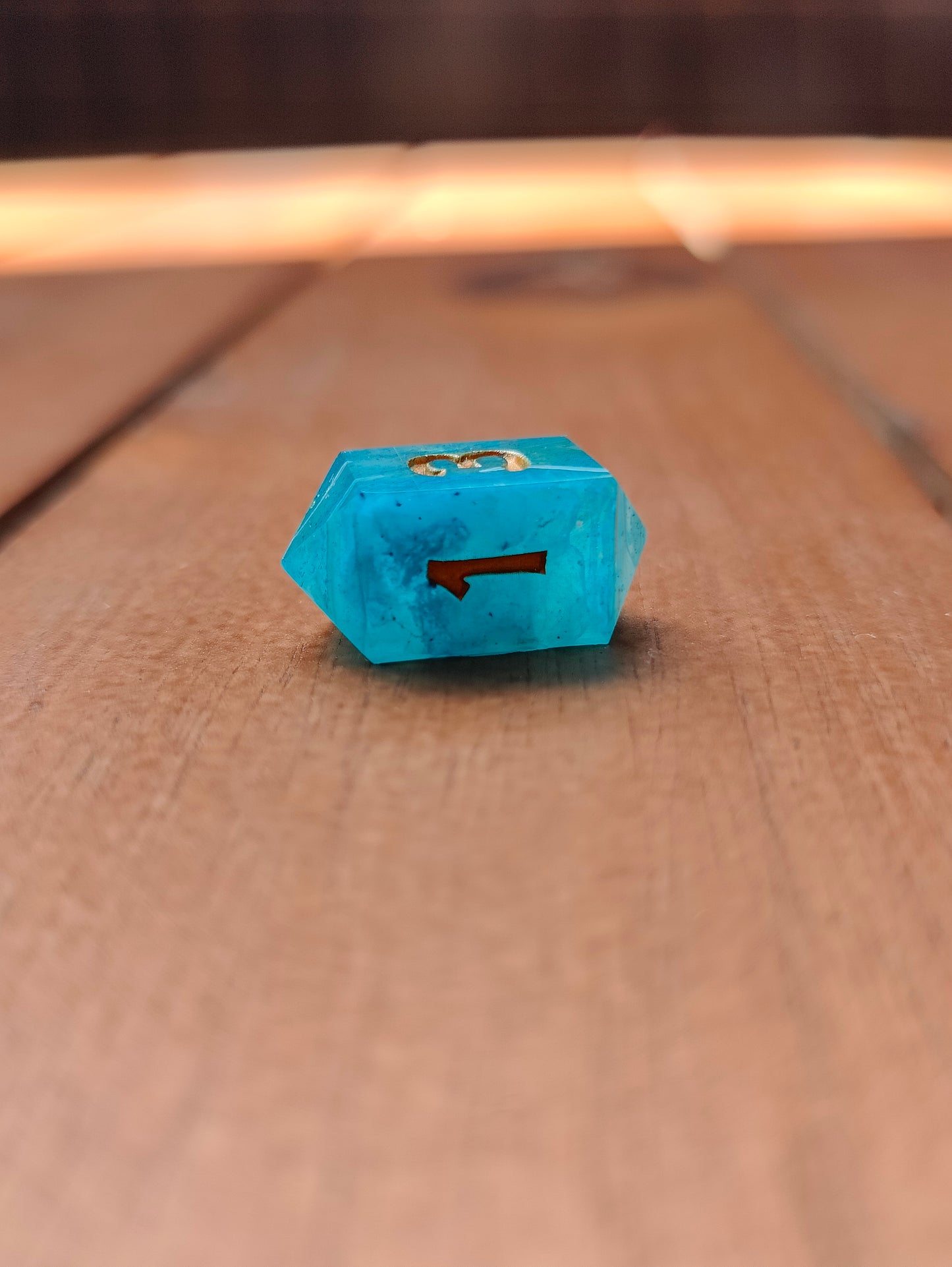 Handmade mini Single Crystal D4: Wayfinder