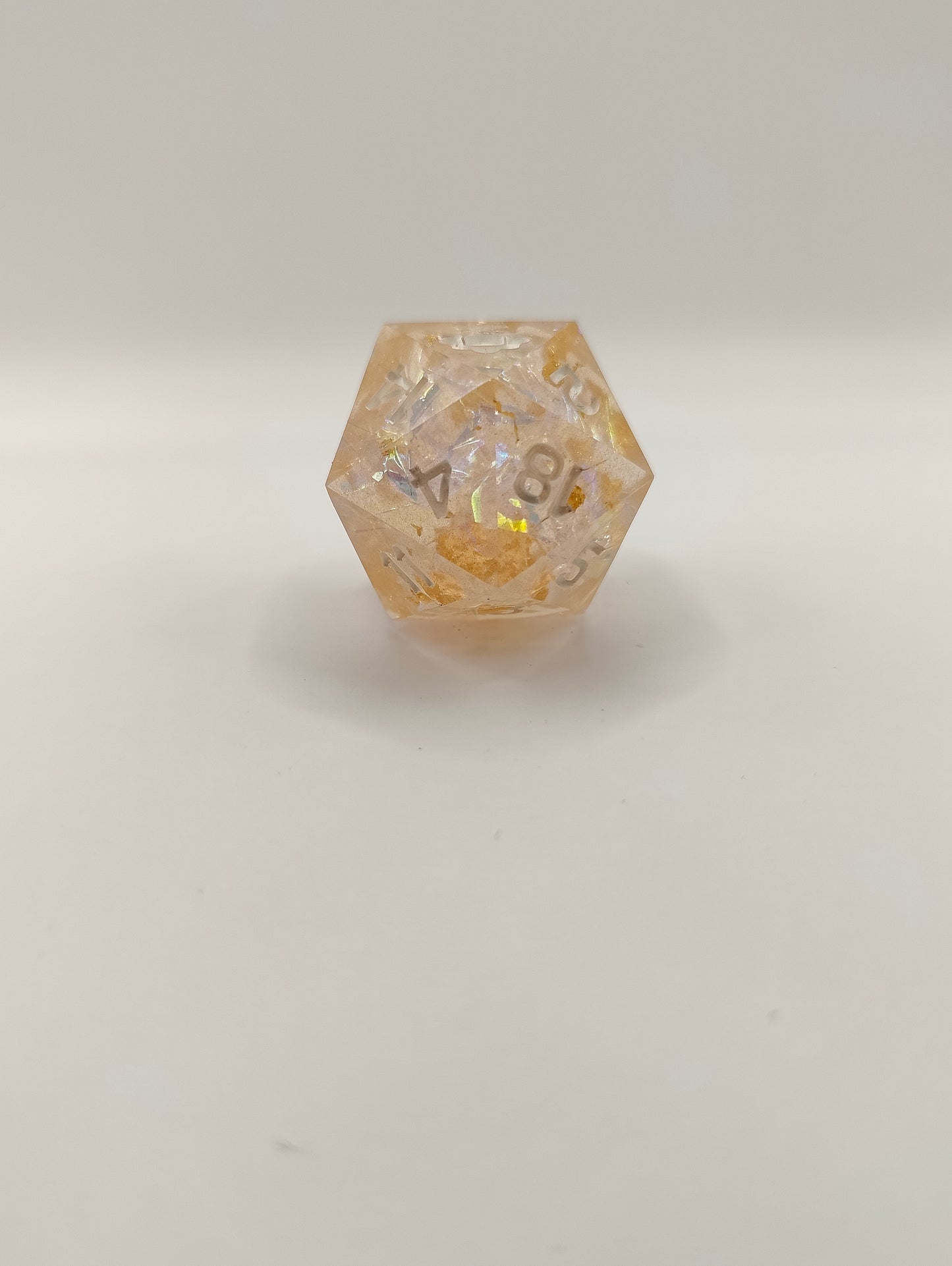 Handmade single D20: Shimmer and shine
