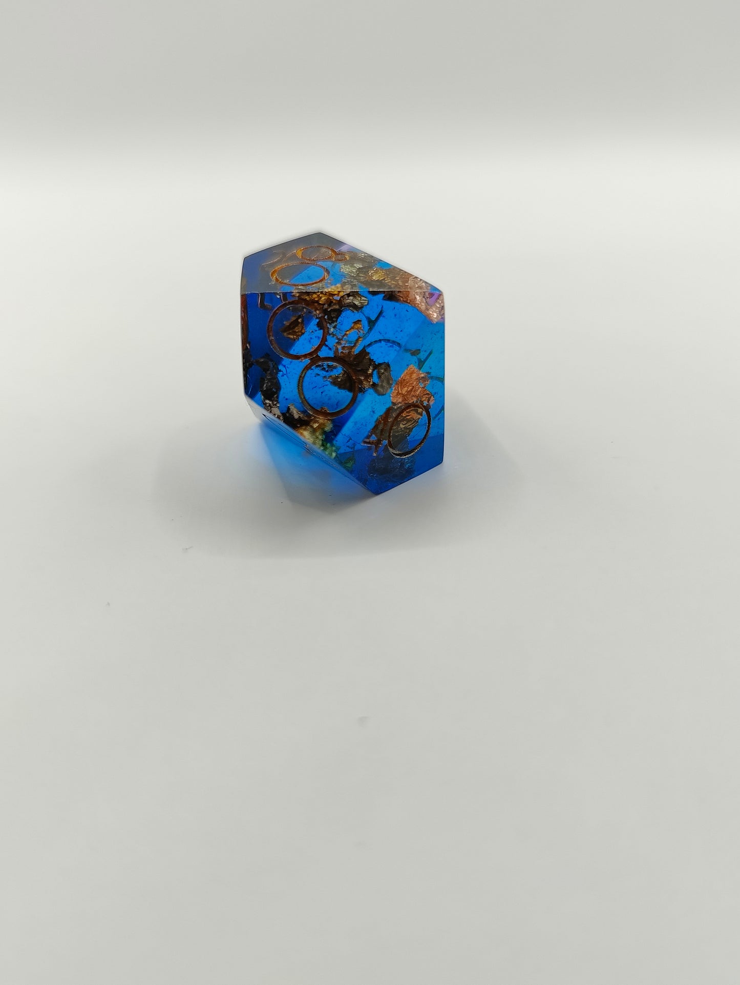 Handmade single D100: Sunken treasure