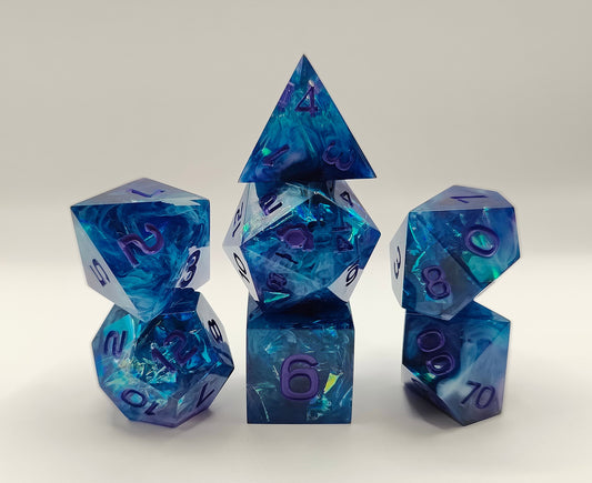Handmade dice set: Nari